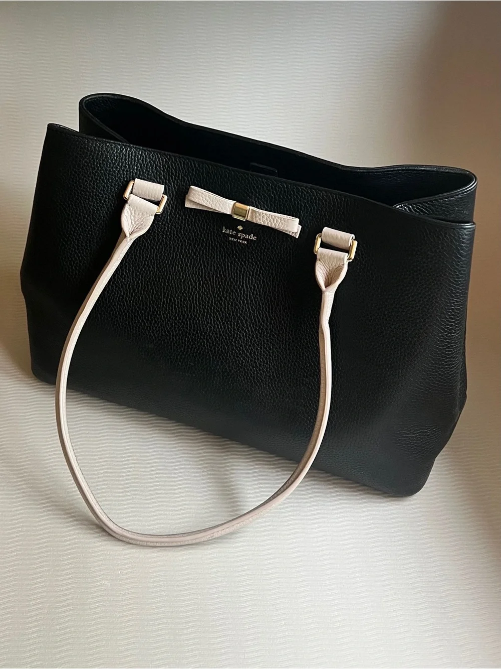Kate Spade Maryanne Henderson Street Tote Black Leather Cream Bow Handles